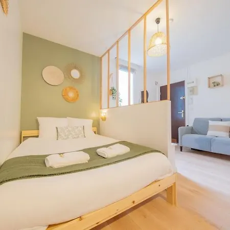 Jungle Apartment Reims